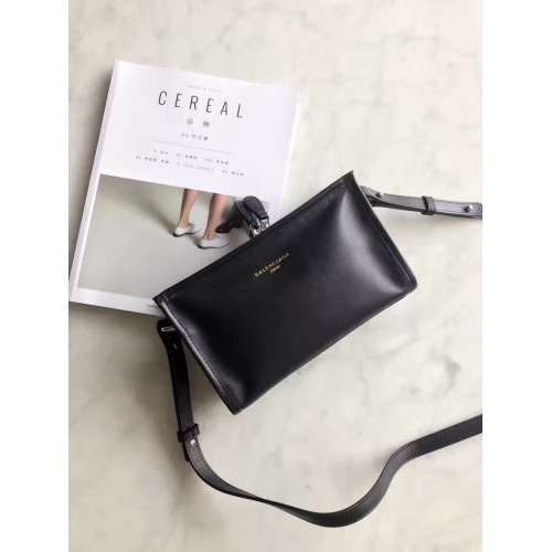Ba*len*cia*ga-bazar-shoulder-bag-replica-bag-black