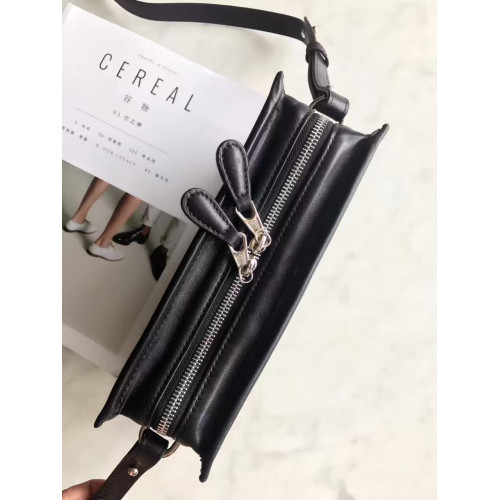 Ba*len*cia*ga-bazar-shoulder-bag-replica-bag-black