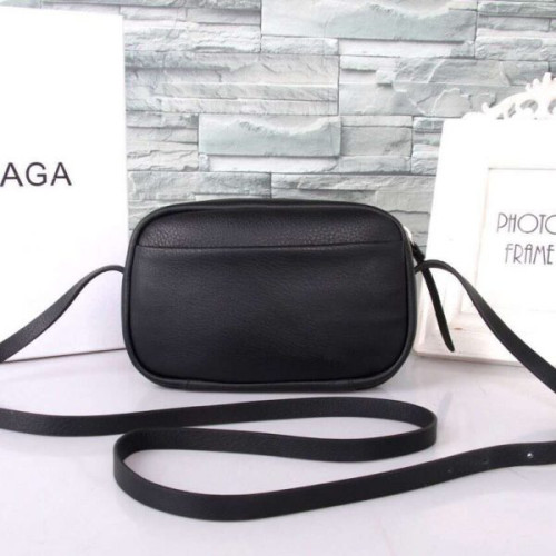 Ba*len*cia*ga-camera-bag
