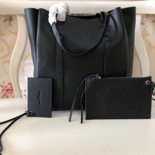 Ba*len*cia*ga-everyday-tote-3