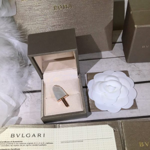 B*l*ai-brooch