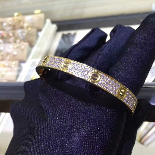 Ca*t*er-bracelet-2