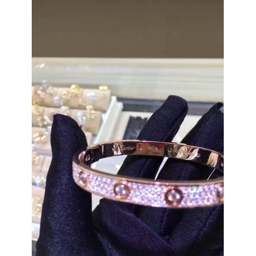 Ca*t*er-bracelet-2