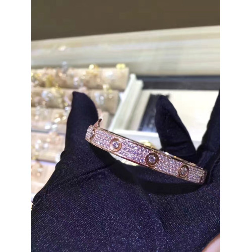 Ca*t*er-bracelet-2