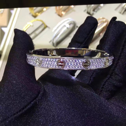 Ca*t*er-bracelet-2