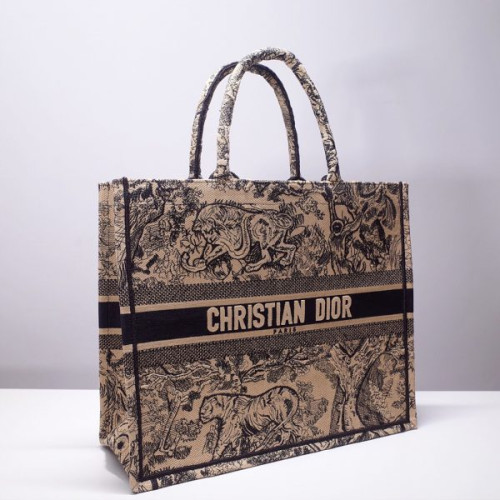 D*or-book-tote-bag-11