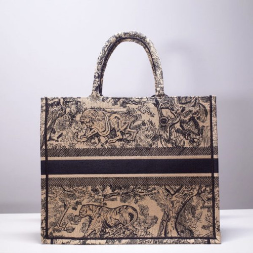 D*or-book-tote-bag-11