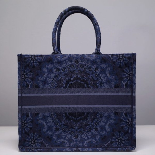 D*or-book-tote-bag-17
