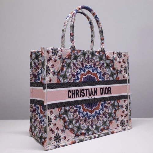 D*or-book-tote-bag-18