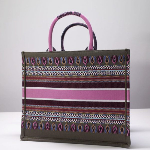 D*or-book-tote-bag-19