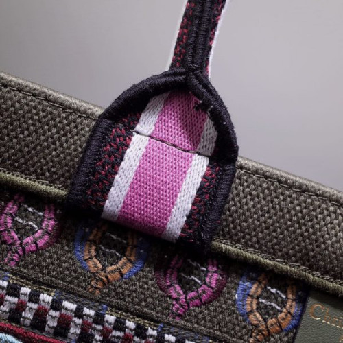 D*or-book-tote-bag-19