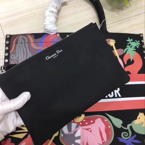 D*or-book-tote-bag-3