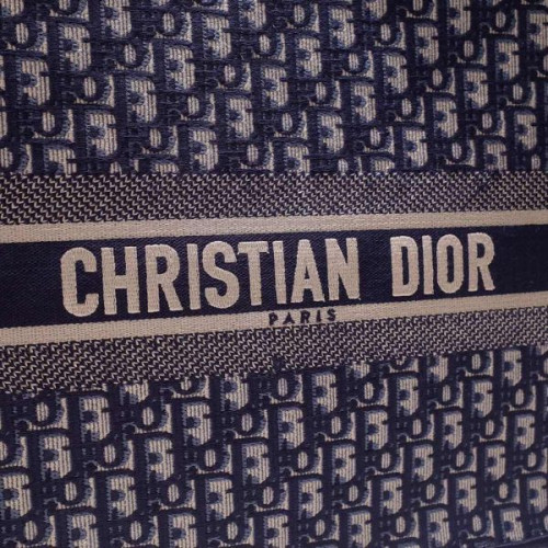 D*or-book-tote-bag-5