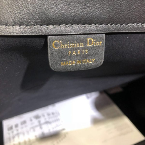 D*or-book-tote-bag-6