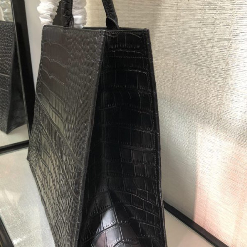 D*or-book-tote-bag-7