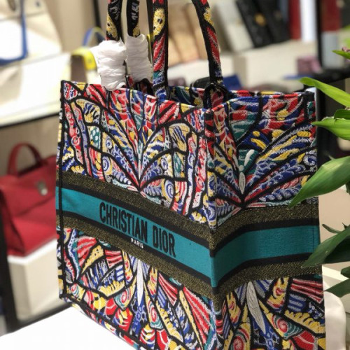 D*or-book-tote-bag-8