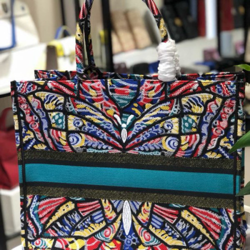 D*or-book-tote-bag-8