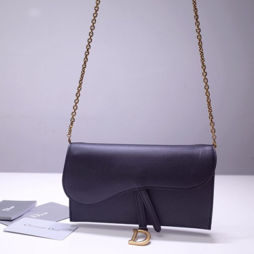 D*or-oblique-saddle-clutch-3