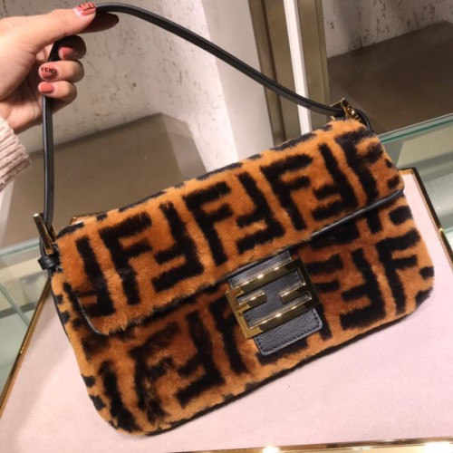 F**di-baguette-bag-2
