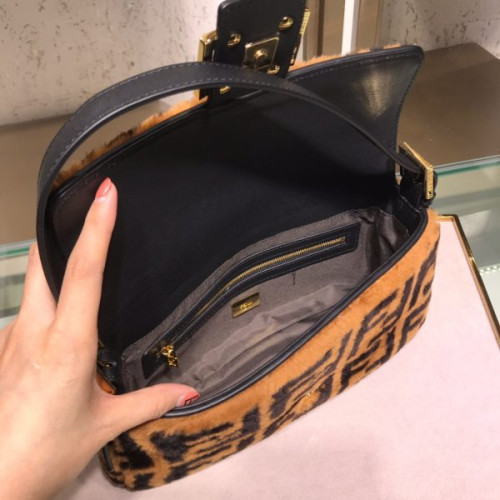 F**di-baguette-bag-2