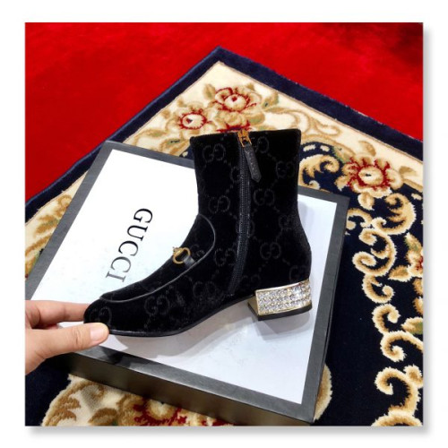 G*u*i-boots-19