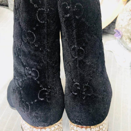 G*u*i-boots-2