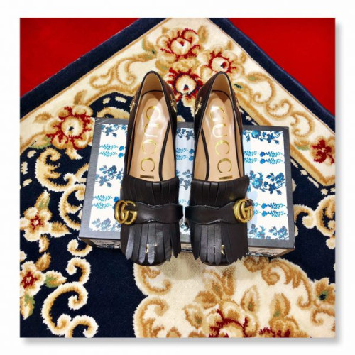 G*u*i-embroidered-leather-mid-heel-pump-2