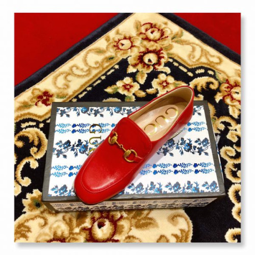 G*u*i-loafer-with-crystals-5
