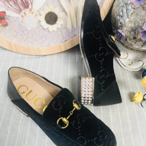 G*u*i-princetown-velvet-slipper