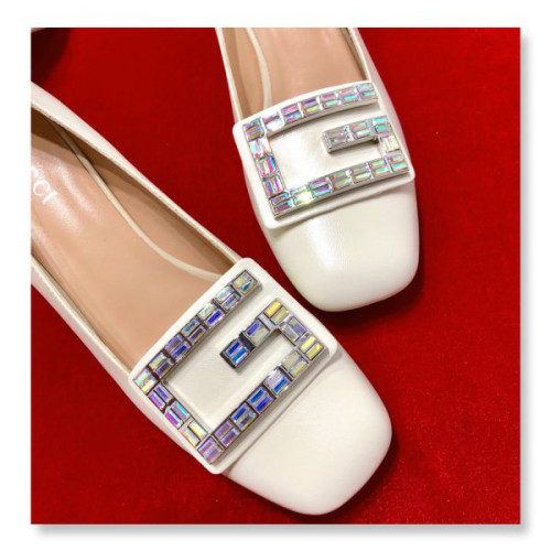G*u*i-pump-with-crystal-3
