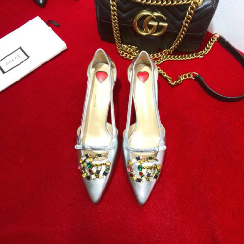 G*u*i-pump-with-crystal-4