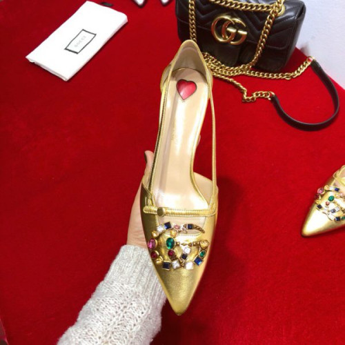 G*u*i-pump-with-crystal-5