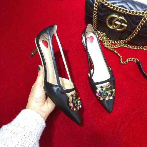 G*u*i-pump-with-crystal-6