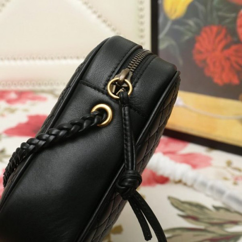 G*u*i-quilted-leather-small-shoulder-bag-2