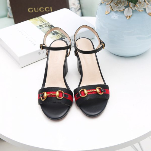 G*u*i-sandal-26