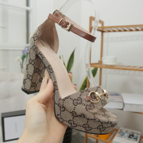 G*u*i-sandal-2