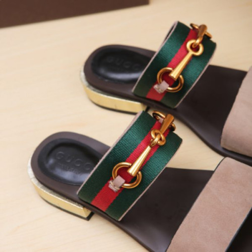 G*u*i-sandal-35