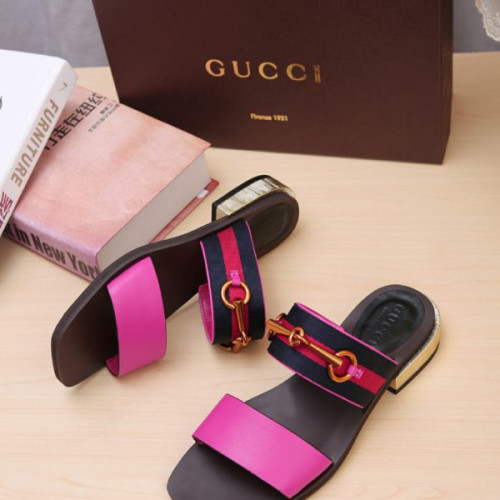 G*u*i-sandal-40