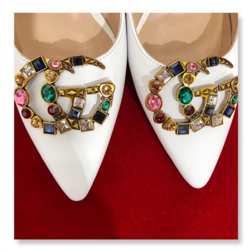G*u*i-sandals-21