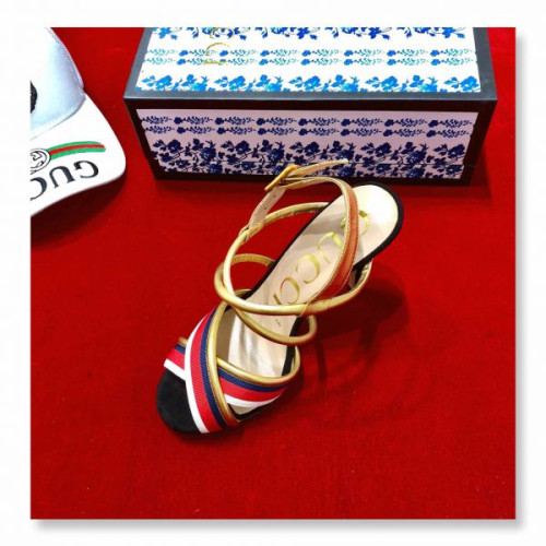 G*u*i-sandals-45