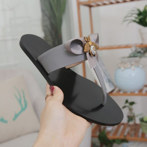 G*u*i-slipper-41