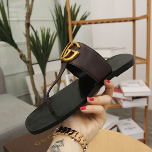 G*u*i-slipper-men-2