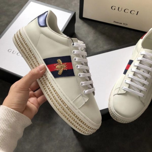 G*u*i-sneakers