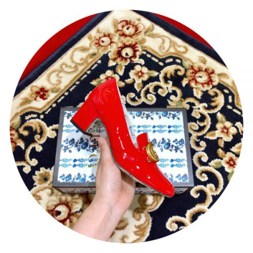 G*u*i-velvet-pump-4