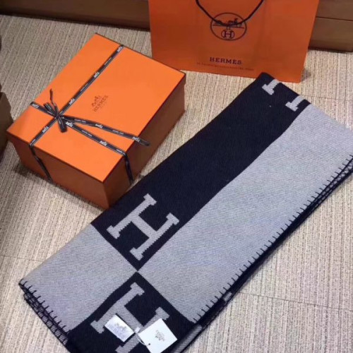 H**mes-blanket-2
