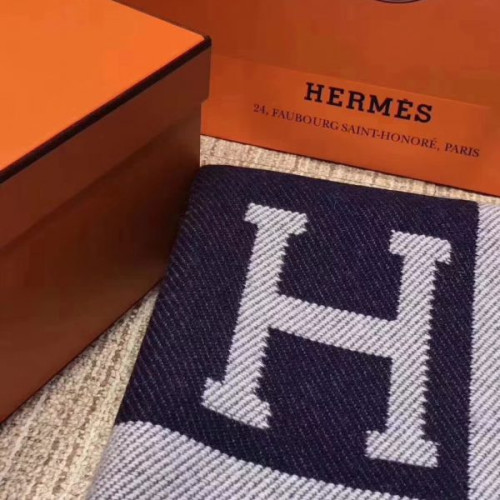 H**mes-blanket-2