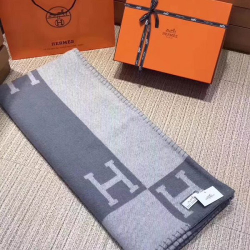 H**mes-blanket-3
