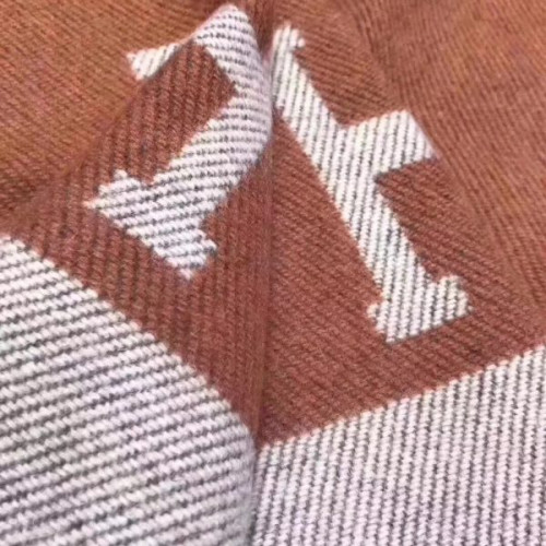 H**mes-blanket-4