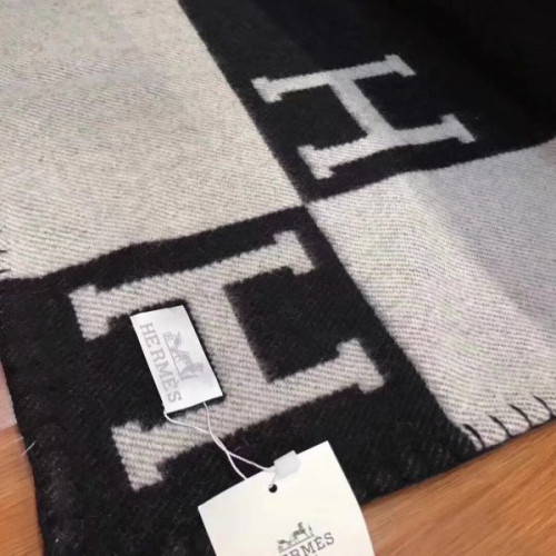 H**mes-blanket-5
