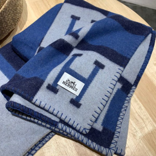 H**mes-blanket-7